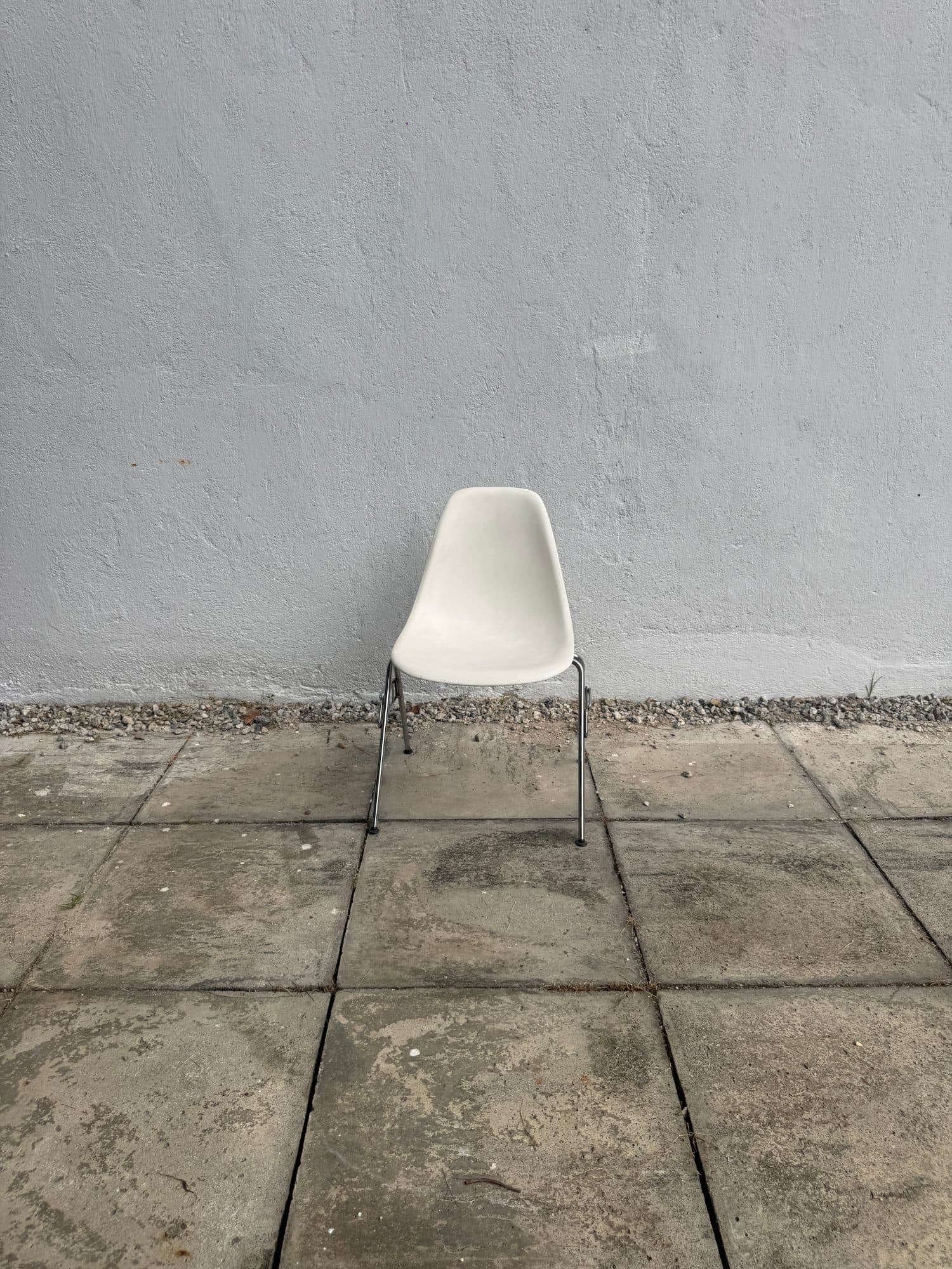Eames Vitra Plastic Side Chair RE DSS